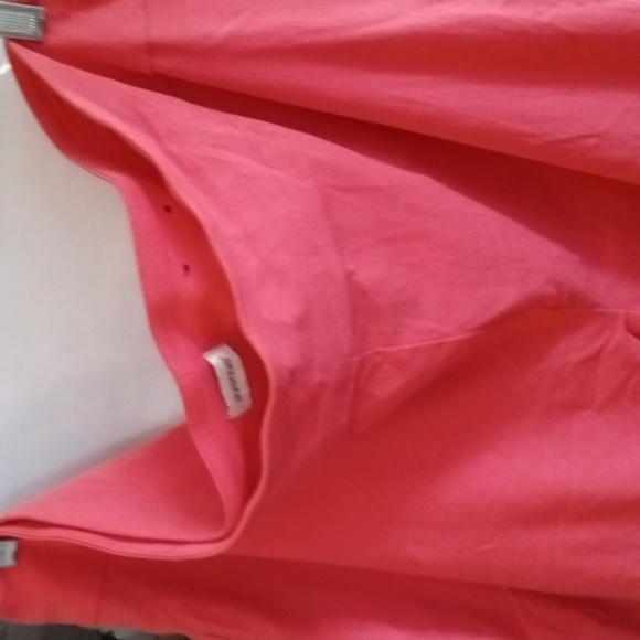 Avenue Coral Capri's Plus Size 26 - Picture 2 of 5